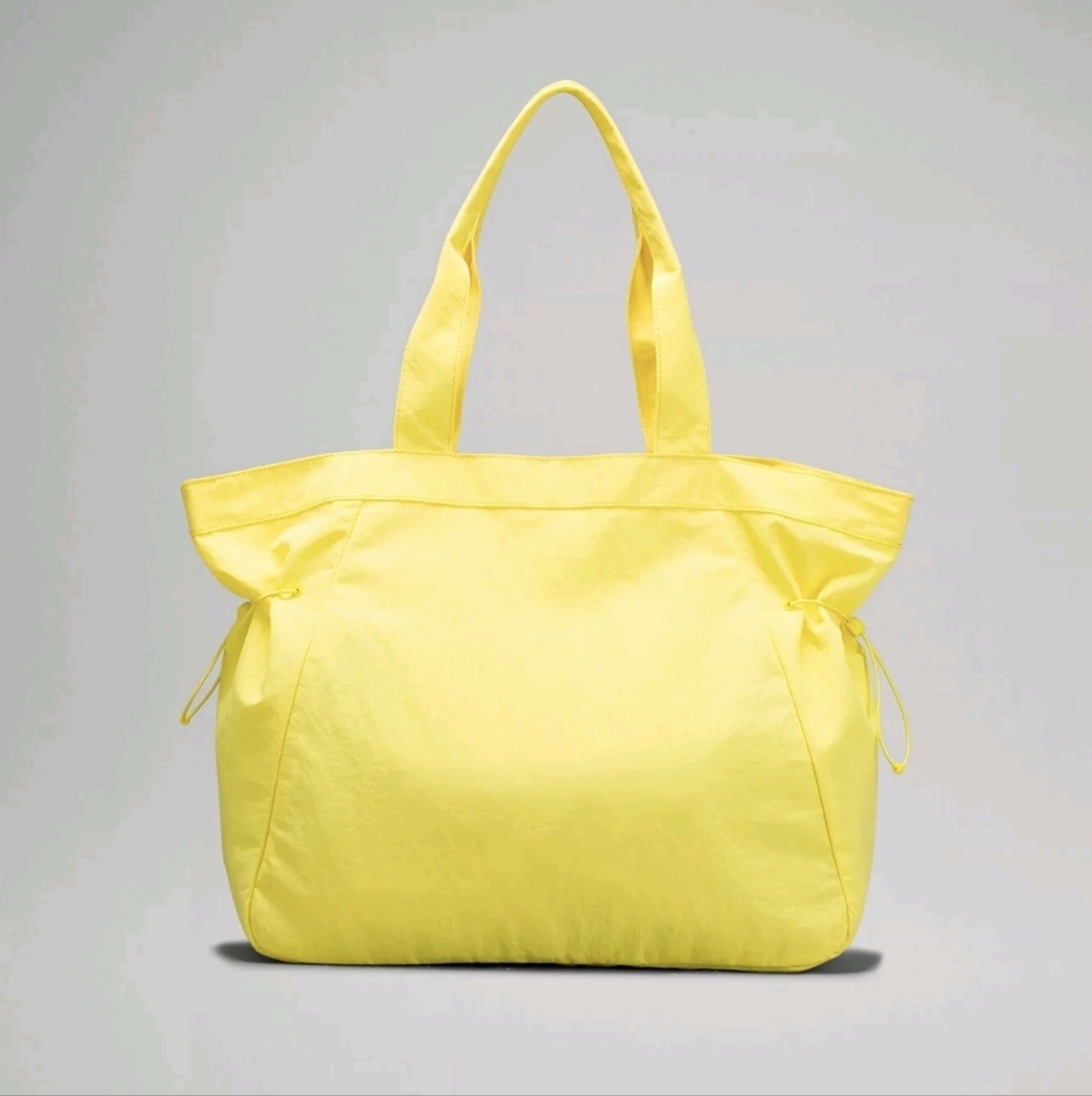 Lululemon Side-Cinch Shopper Tote Bag in Bright Yellow Durable Easy To Clean NWT - Picture 2 of 16